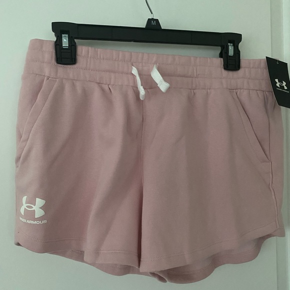 Under Armour hoodie and matching shorts set - Picture 2 of 3